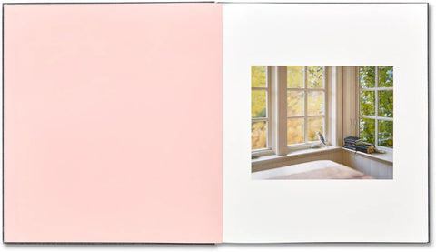 Alec Soth - I Know How Furiously Your Heart Is Beating