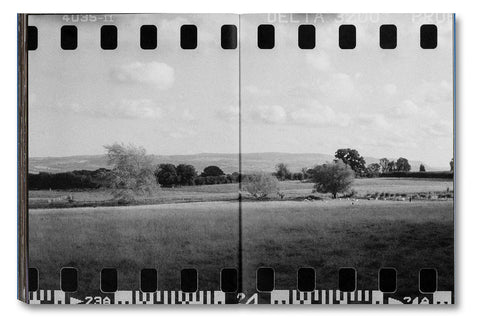 Chloé Zhao, Jessie Buckley, Agata Grzybowska - Even as a Shadow, Even as a Dream