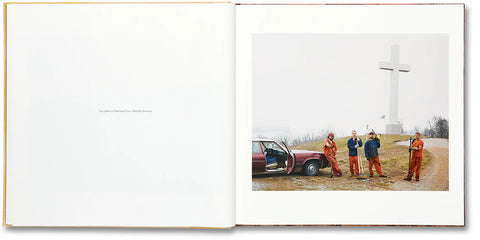 Alec Soth - Sleeping By The Mississippi
