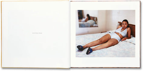 Alec Soth - Sleeping By The Mississippi