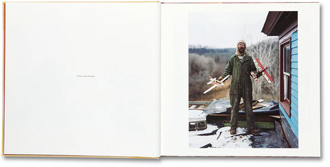Alec Soth - Sleeping By The Mississippi