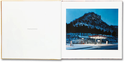Alec Soth - Sleeping By The Mississippi
