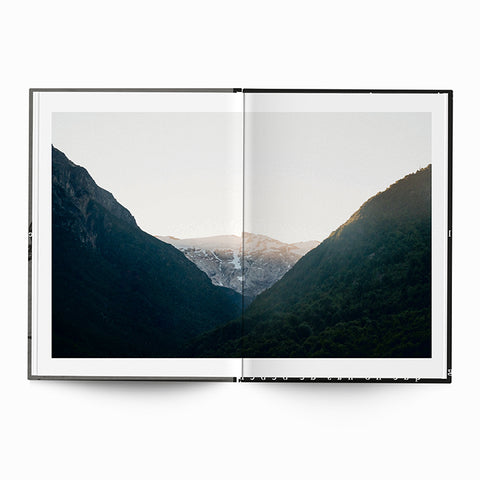 Jörg Brüggemann - Tres Viajes